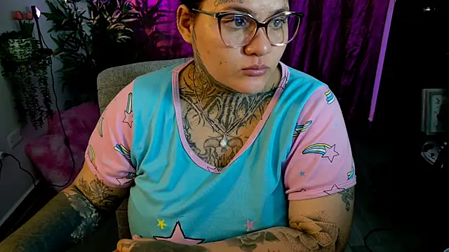 Snapshot of Tiffany_valentineRay chatting on March 2026 10:11:02 AM Tiffany valentineRay online show from March 2026 10:11:02 AM