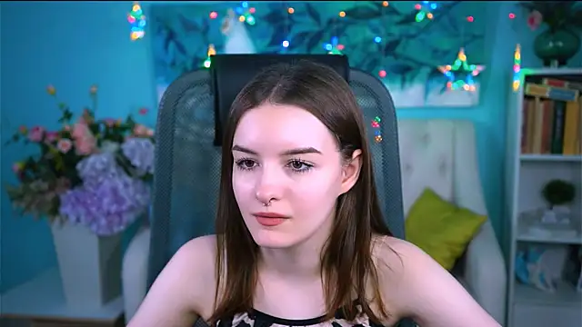 Snapshot of KellieBanshe chatting on July 2026 04:47:02 AM KellieBanshe online show from July 2026 04:47:02 AM