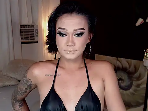 xXLustFullTransXx online show from March 2026 02:31:01 PM