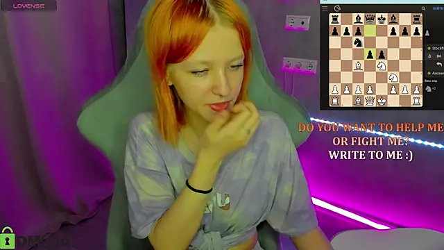 Emma Dusk online show from May 2026 01:11:01 AM