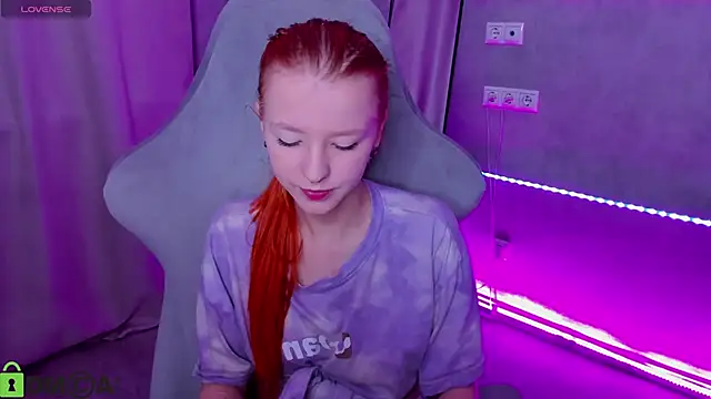 Emma Dusk online show from May 2026 12:58:02 AM