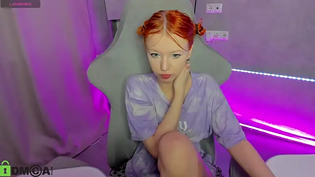 Emma Dusk online show from April 2026 01:07:01 AM