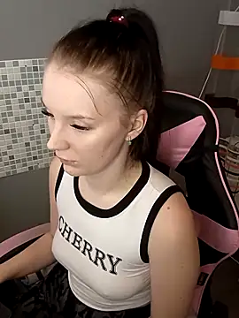 Mary Blu online show from March 2025 07:58:02 PM