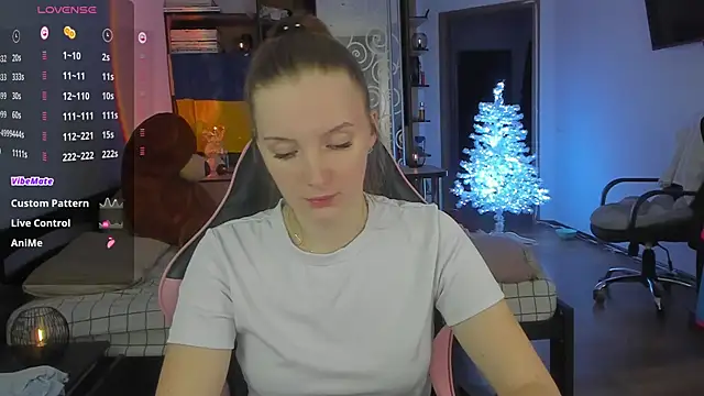 Mary Blu online show from December 2025 06:01:02 PM