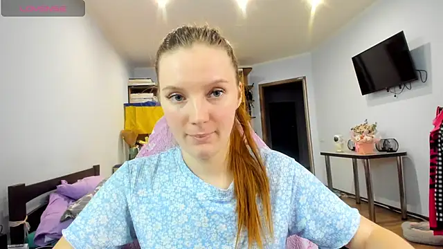 Mary Blu online show from February 2026 03:53:02 PM