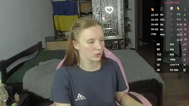 Snapshot of Mary_Blu chatting on November 2025 10:31:02 PM Mary Blu online show from November 2025 10:31:02 PM