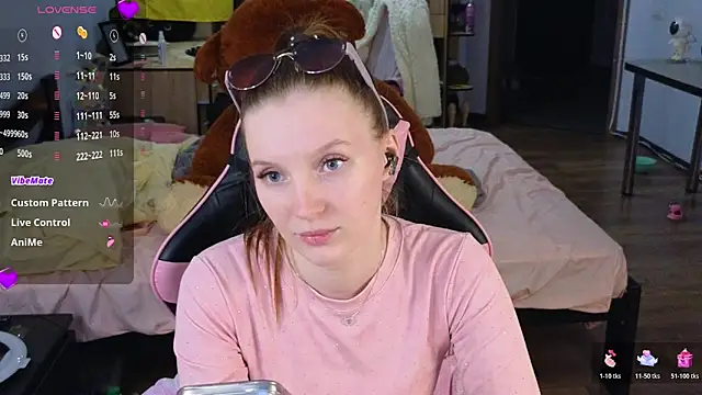 Mary Blu online show from March 2026 01:50:02 PM