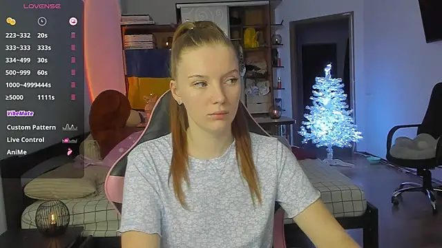 Mary Blu online show from December 2025 11:12:02 AM