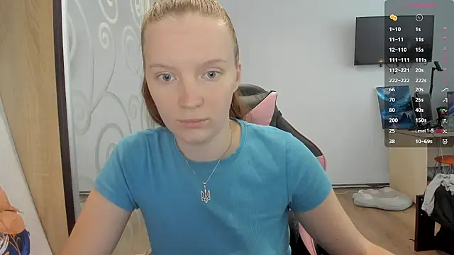 Snapshot of Mary_Blu chatting on October 2025 07:54:01 AM Mary Blu online show from October 2025 07:54:01 AM