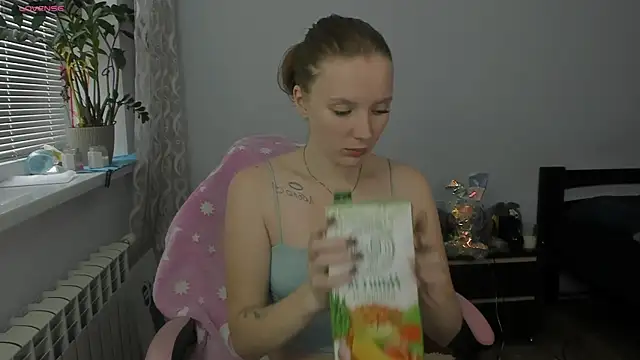 Snapshot of Mary_Blu chatting on November 2025 11:14:01 AM Mary Blu online show from November 2025 11:14:01 AM