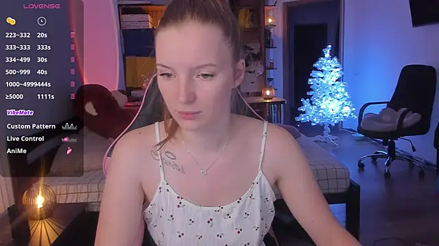 Mary Blu online show from December 2025 11:23:01 AM