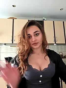Snapshot of KatarinaHeaven chatting on May 2026 11:03:02 AM KatarinaHeaven online show from May 2026 11:03:02 AM