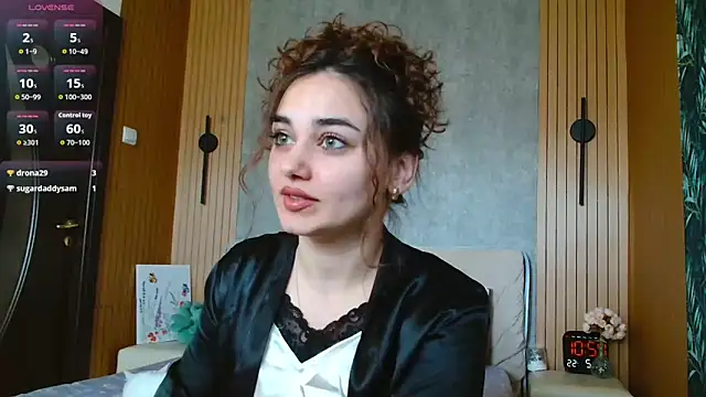 Snapshot of KatarinaHeaven chatting on May 2026 07:55:01 AM KatarinaHeaven online show from May 2026 07:55:01 AM