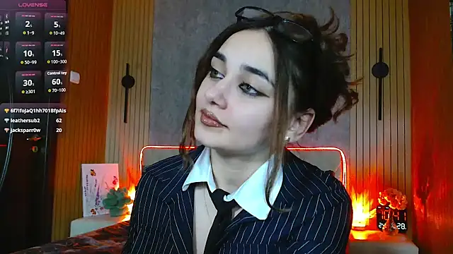 Snapshot of KatarinaHeaven chatting on April 2026 07:40:01 PM KatarinaHeaven online show from April 2026 07:40:01 PM