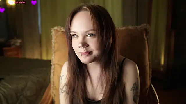 LeahAllsop online show from April 2026 04:25:01 AM