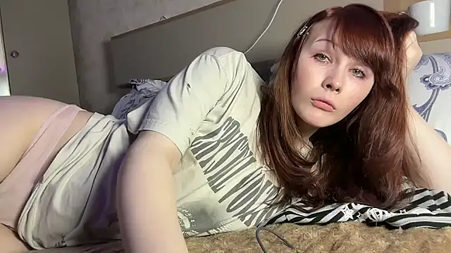 Snapshot of AlexaGudz chatting on August 2026 01:42:02 PM AlexaGudz online show from August 2026 01:42:02 PM