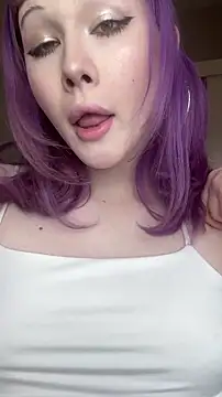 AlexaGudz online show from March 2026 07:04:02 PM