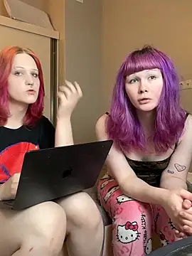AlexaGudz online show from April 2026 06:20:02 PM