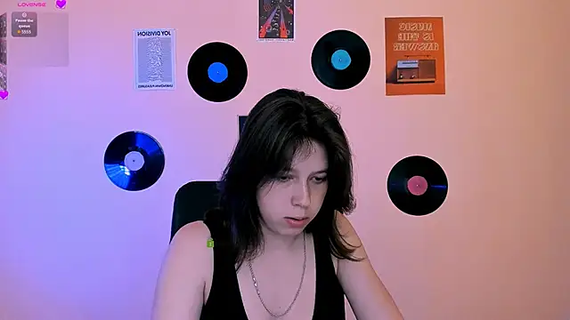 aria wild  online show from June 2026 07:23:01 PM