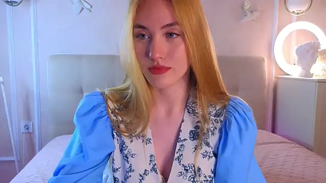 JenniferCamprell online show from April 2026 08:21:01 PM