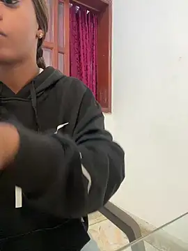 LiaTrainor online show from March 2026 11:45:01 AM