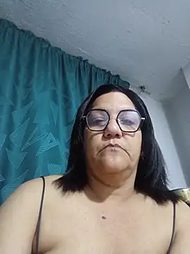 Snapshot of saraladys chatting on June 2026 12:33:02 AM saraladys online show from June 2026 12:33:02 AM