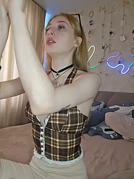 Snapshot of Emma_Willson chatting on May 2026 12:15:01 PM Emma Willson online show from May 2026 12:15:01 PM