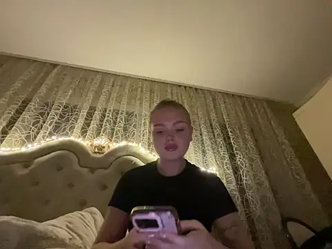 Snapshot of Maria_Smitt chatting on March 2026 05:10:02 PM Maria Smitt online show from March 2026 05:10:02 PM