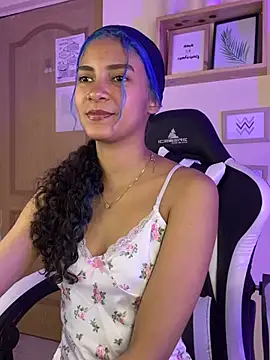 Franchezcaa  online show from May 2026 06:27:02 PM