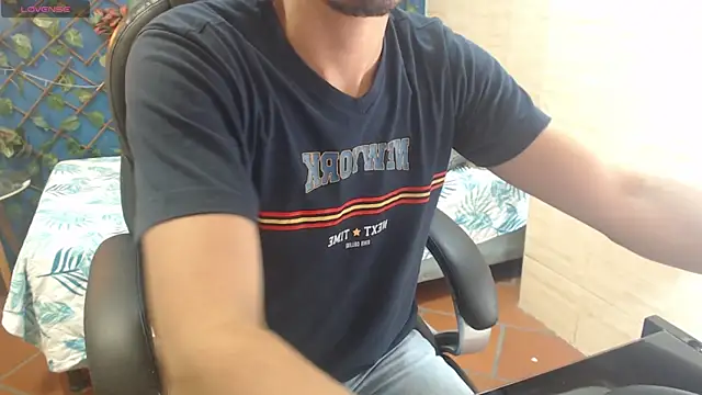 Roccoallegeri online show from April 2026 12:50:01 PM