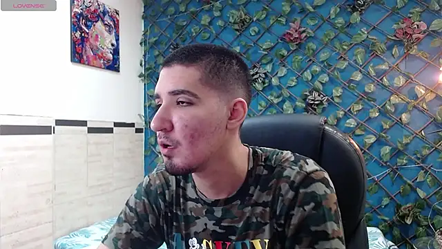 Roccoallegeri online show from April 2026 12:01:02 PM