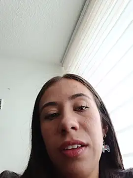 dafneblase online show from May 2026 12:26:02 PM