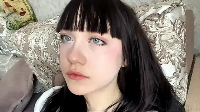 LoidaTrytten online show from March 2026 01:16:02 PM