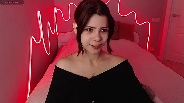 llittle-peachh online show from June 2026 07:08:02 AM
