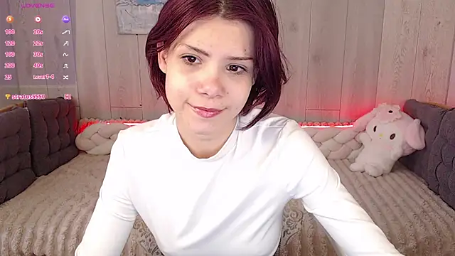 llittle-peachh online show from April 2026 11:25:02 AM