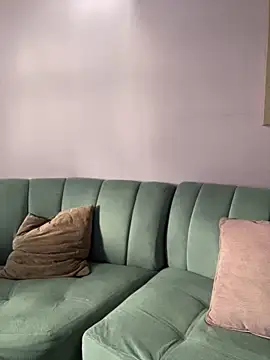 Im Luuu online show from April 2026 01:23:01 PM