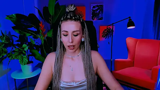 Snapshot of MonicaRiley chatting on May 2026 10:19:01 AM MonicaRiley online show from May 2026 10:19:01 AM