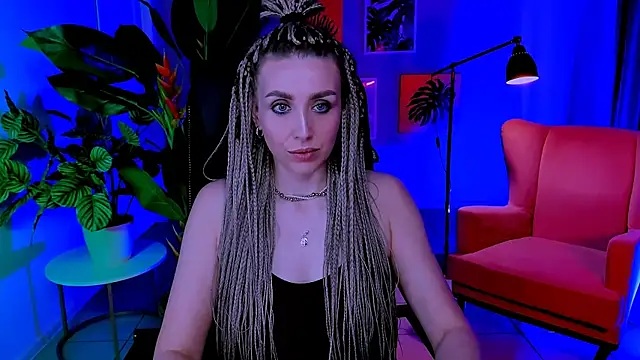 Snapshot of MonicaRiley chatting on May 2026 12:44:01 PM MonicaRiley online show from May 2026 12:44:01 PM