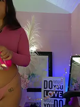 Emily Roussee online show from March 2026 11:37:02 AM