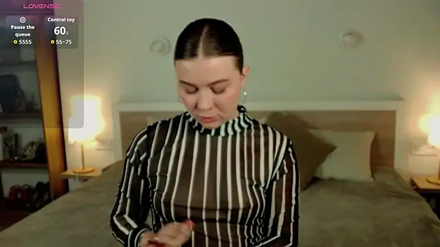 HermioneMoon online show from May 2026 02:44:02 PM