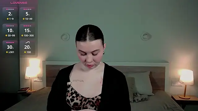 HermioneMoon online show from March 2026 04:17:01 PM