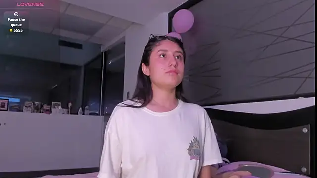 Princess tina online show from April 2026 10:01:01 PM