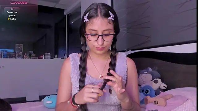 Snapshot of Princess_tina chatting on June 2026 12:32:02 AM Princess tina online show from June 2026 12:32:02 AM