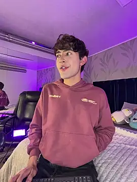 MatthewMoore  online show from April 2026 12:45:02 AM