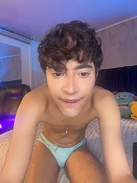 MatthewMoore  online show from March 2026 12:45:01 AM