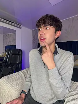 MatthewMoore  online show from March 2026 12:58:02 AM