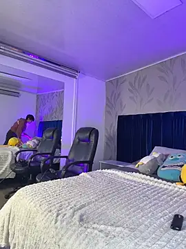 MatthewMoore  online show from April 2026 01:01:01 AM