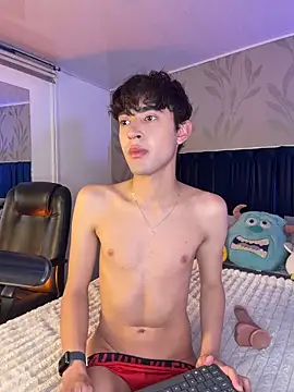 MatthewMoore  online show from March 2026 11:55:01 PM