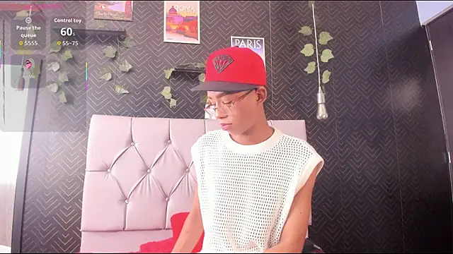 Snapshot of patrick_lovee chatting on June 2026 07:57:02 PM patrick lovee online show from June 2026 07:57:02 PM
