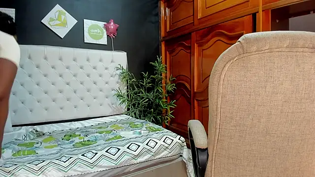 ebony katterin online show from March 2026 11:32:02 AM